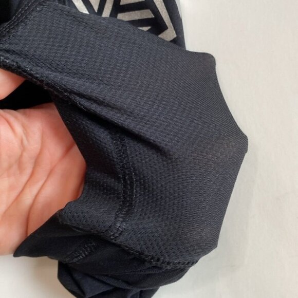 90 Degree By Reflex Black capris Leggings Size Medium - Picture 8 of 11